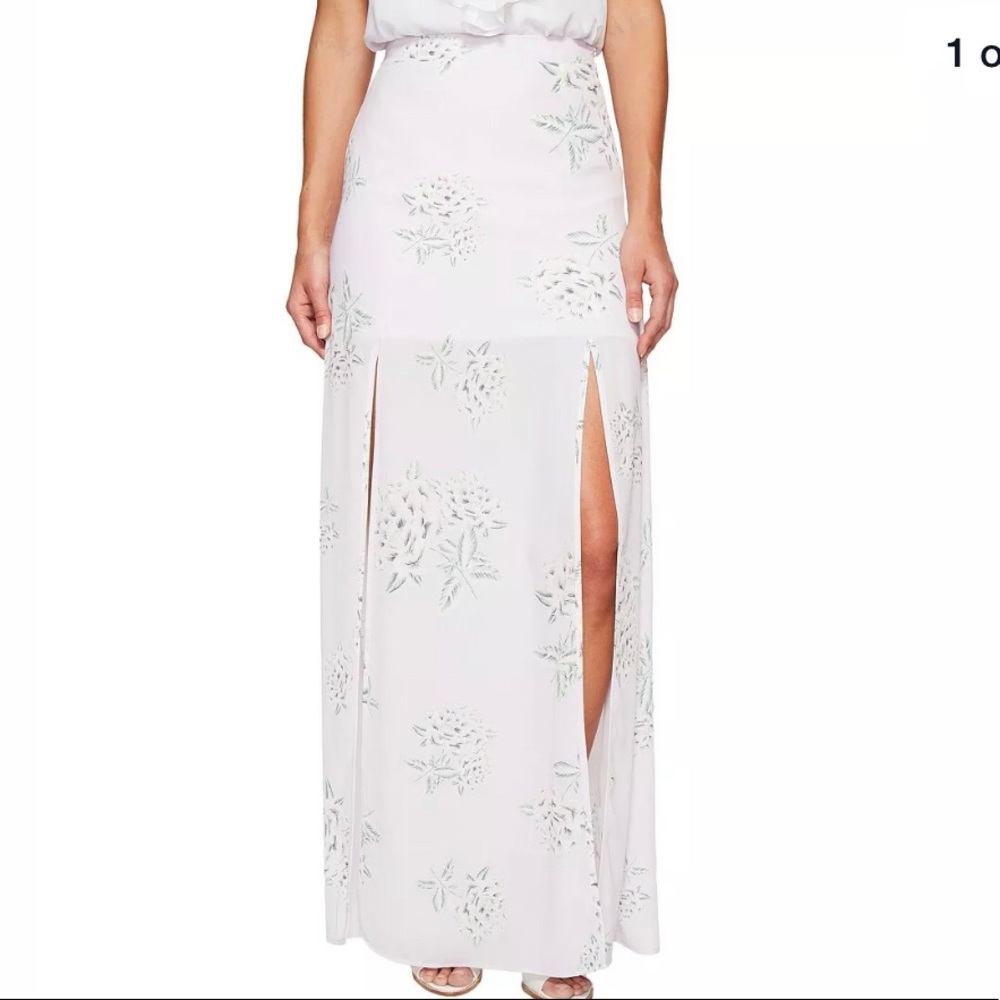 Beautiful Show me Your Mumu skirt
